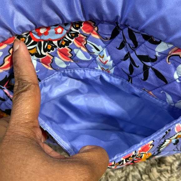 NWT Vera Bradley saddle crossbody bag Mural garden - Picture 5 of 12